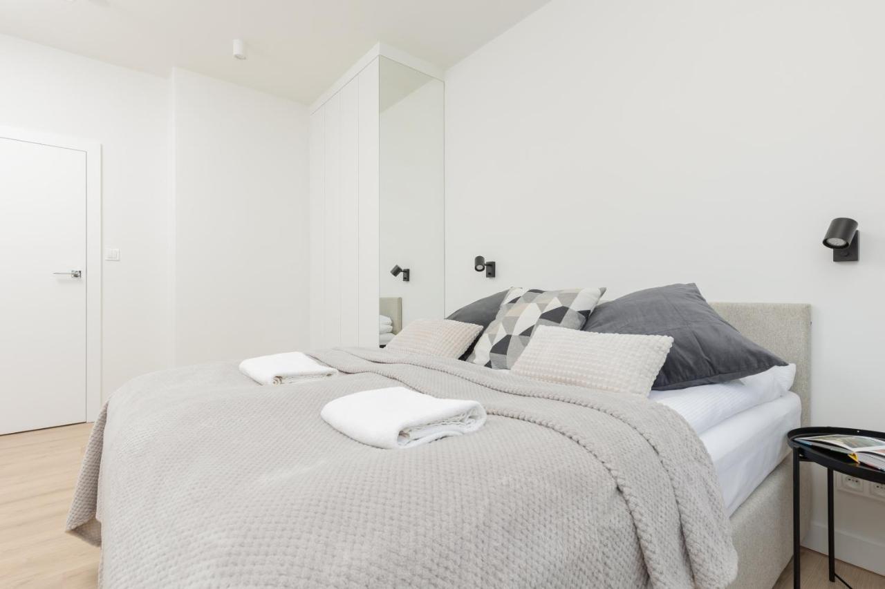 Amazing Spacious Apartments In Warsaw City Center By Noclegi Renters المظهر الخارجي الصورة